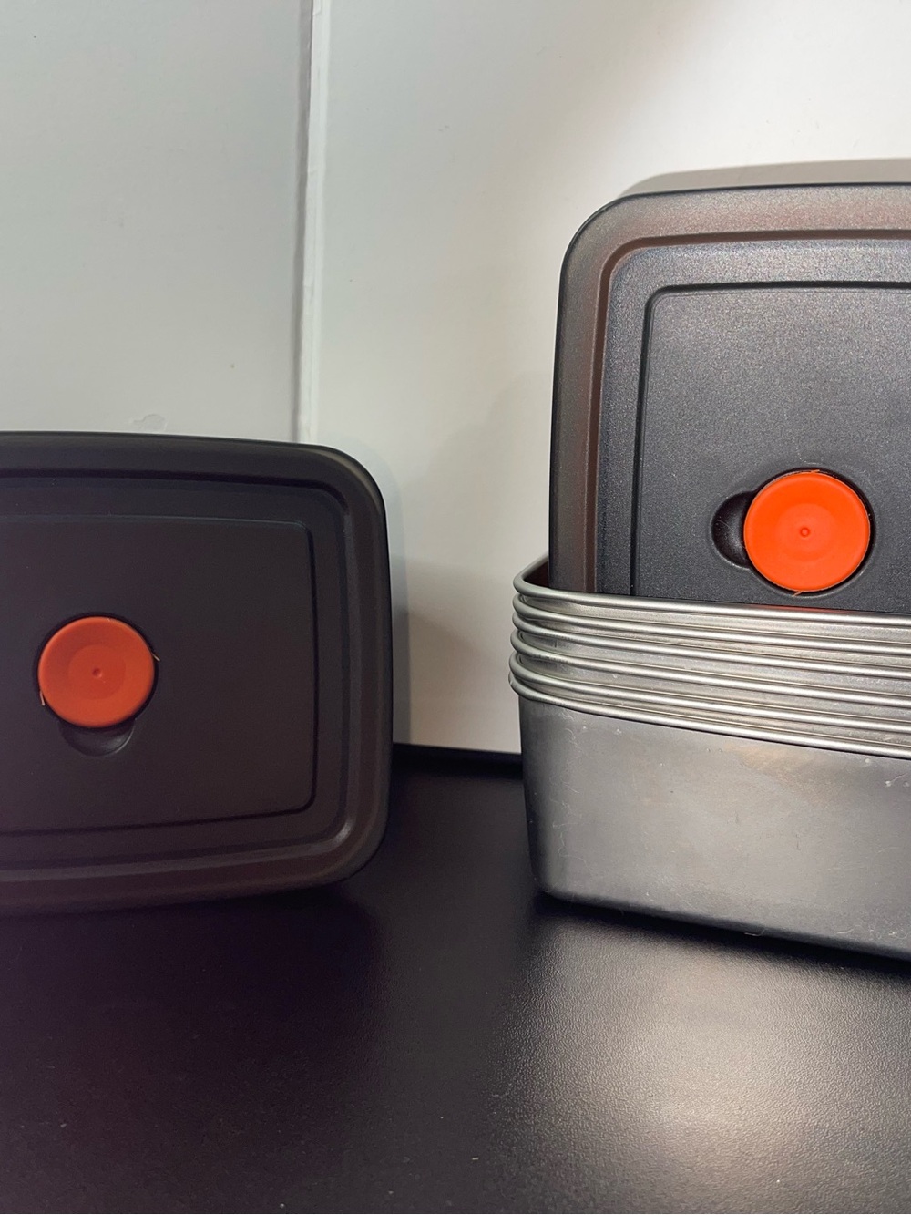 Source Unknown Gray Food Storage Containers with Orange Vents - Set